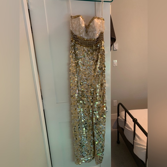 PROM/Formal Dress - Picture 1 of 3